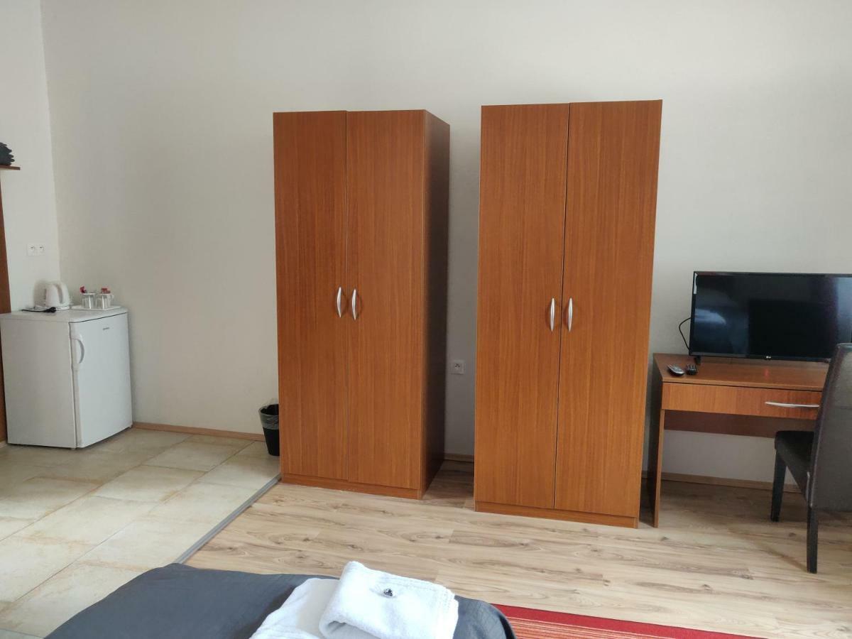 Penzion Sessler *** Trnava Exteriör bild